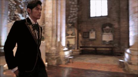 “我要辍学搞直播”：读书没用的*局骗**，你还要信多久？