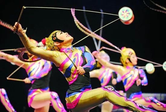 空竹大家都玩过,空竹在明代时就已风靡全国