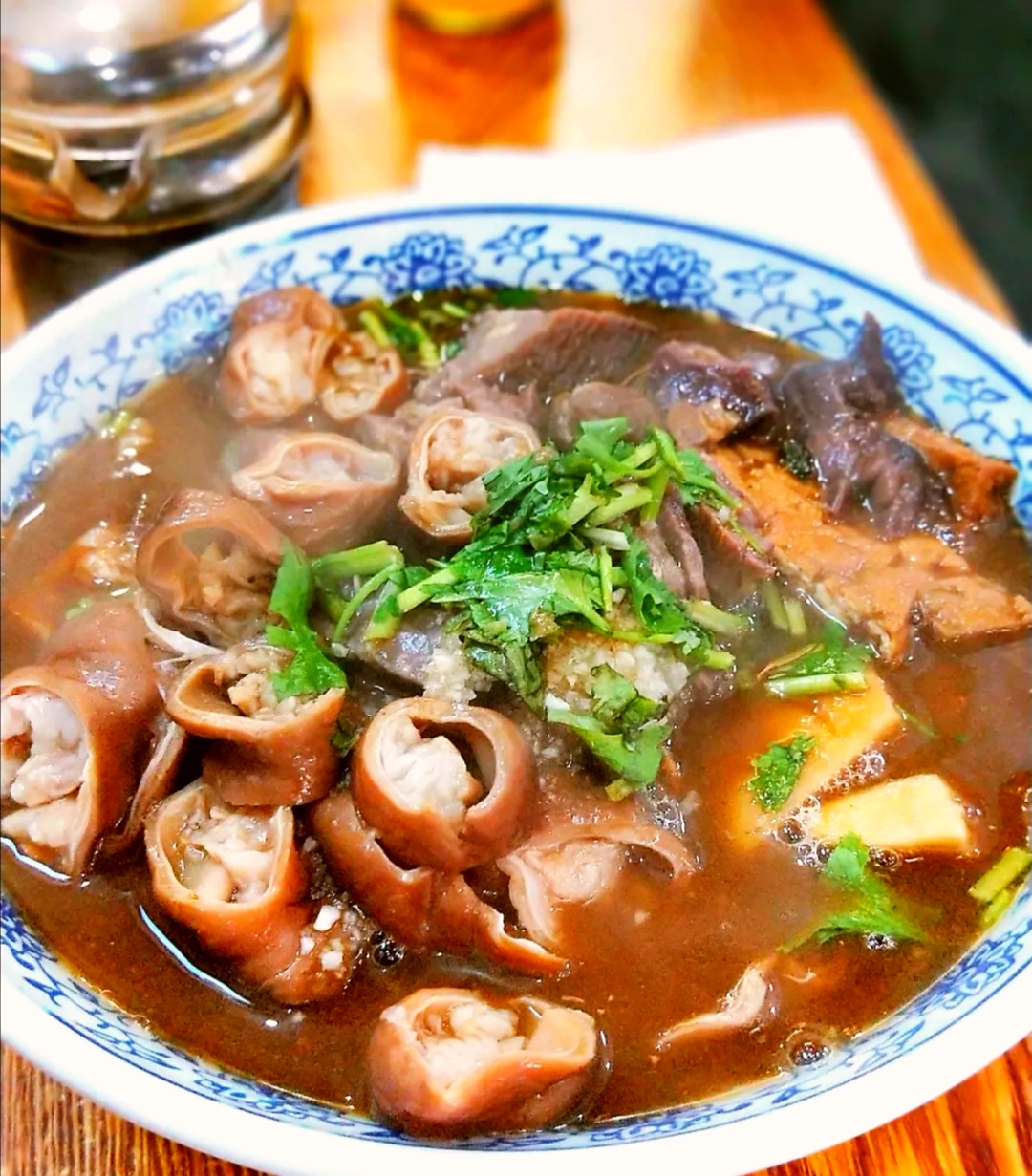 北京卤煮哪家最好吃,北京的卤煮哪家最好吃