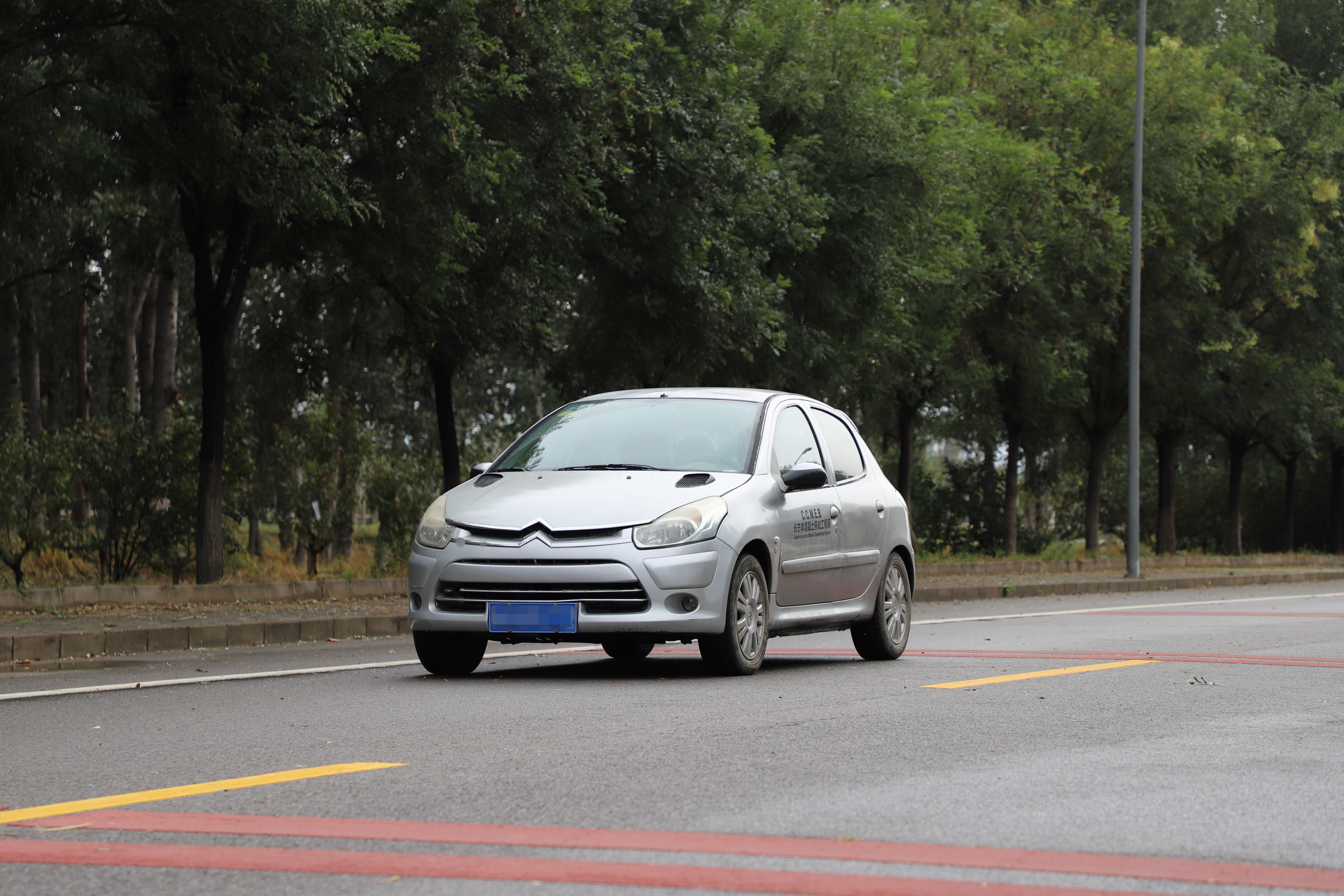 雪铁龙c2两厢驾驶感受,雪铁龙c2这款车怎么样