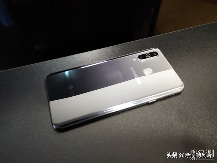 三星galaxya8s参数配置详情,三星a8s有哪些优缺点