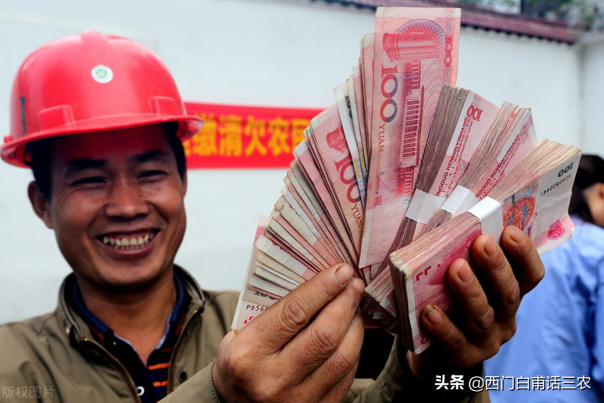 黑心老板恶意拖欠农民工工资4500,新法规定不得再拖欠农民工工资