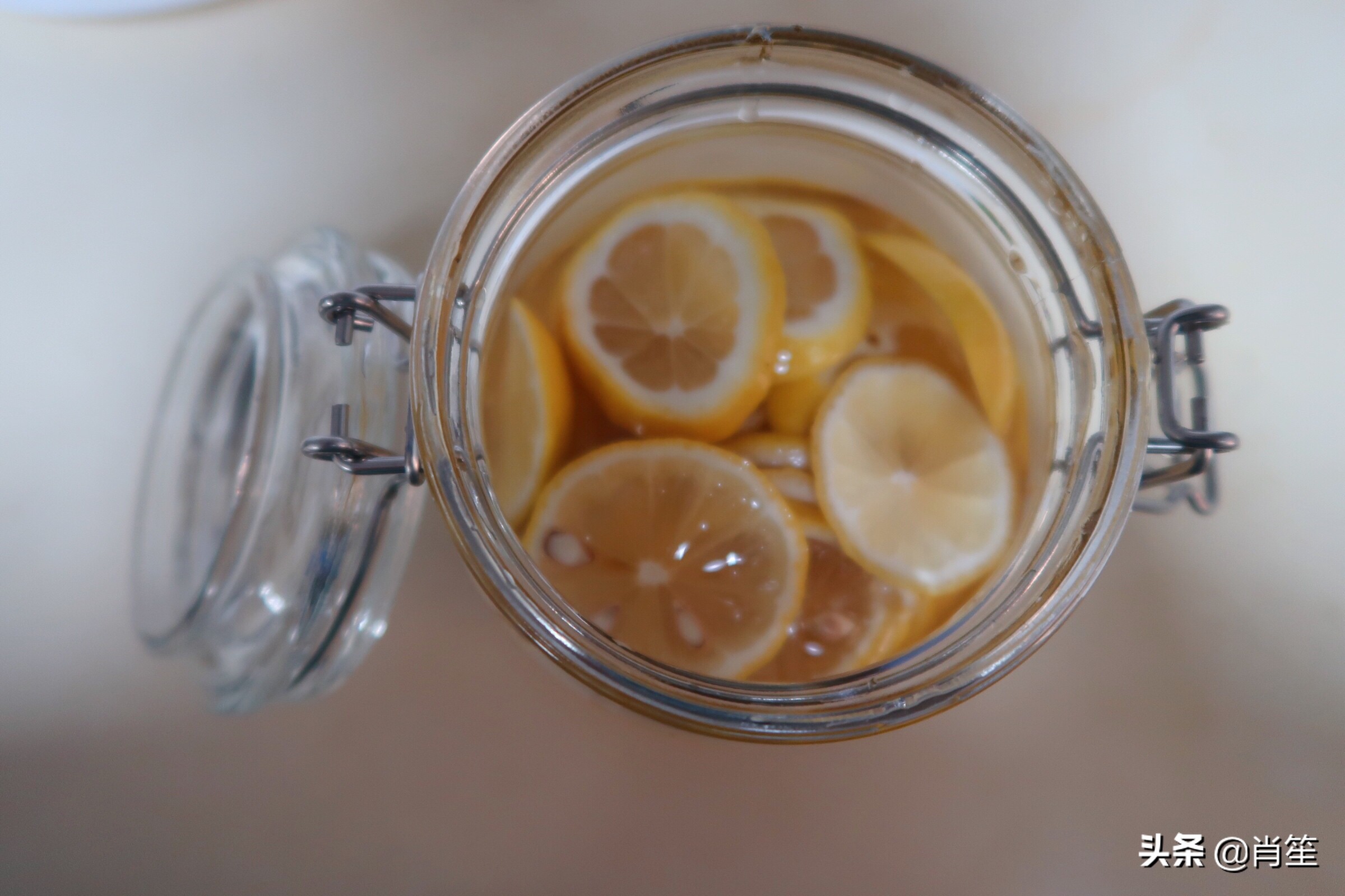 蜂蜜柠檬水的功效与作用和做法,蜂蜜柠檬水小孩可以喝吗