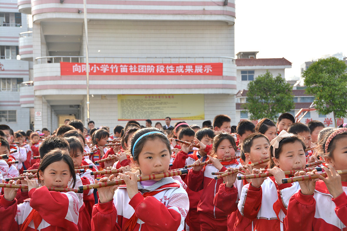 竹笛声声纯音乐,竹笛校园演奏