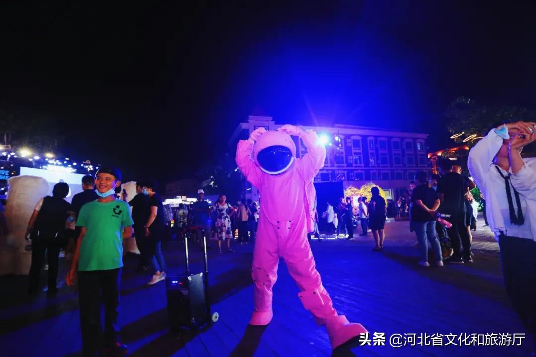 逛逛逛四大夜街点亮秦皇岛夜生活,秦皇岛开放的夜市