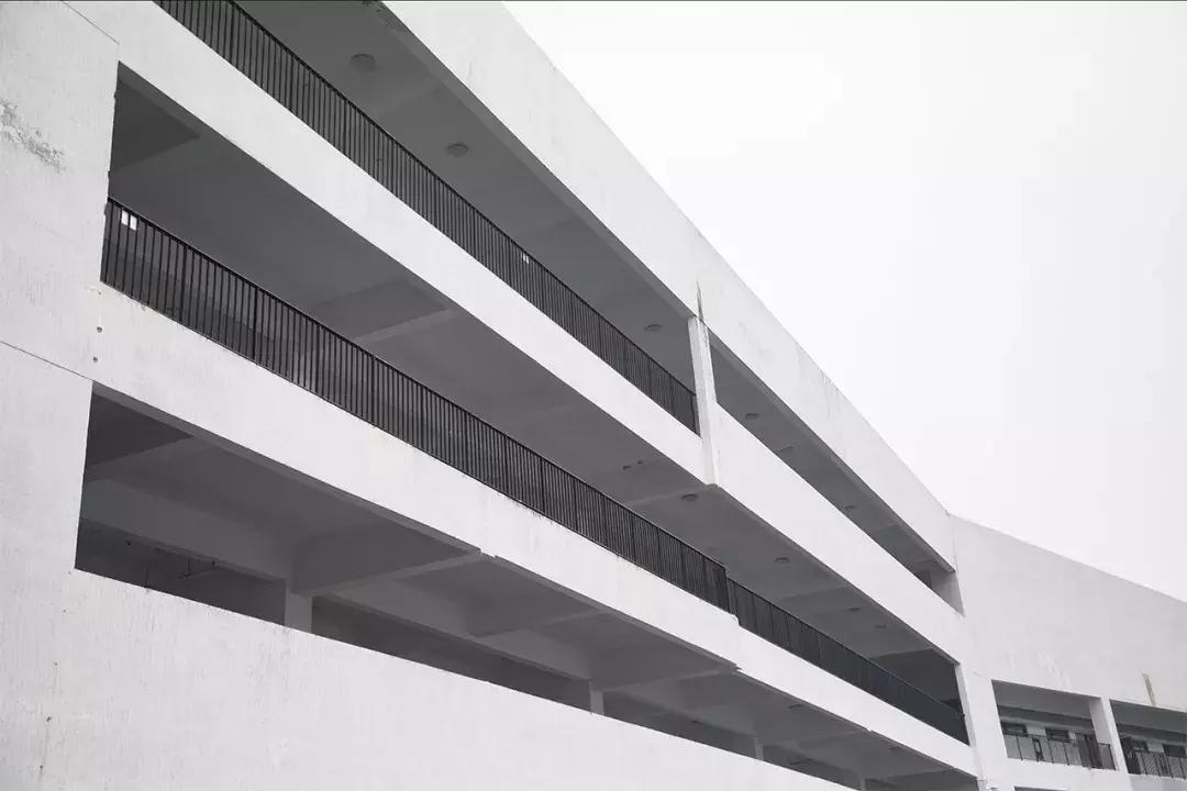 深圳这所大学宛如空中之城！