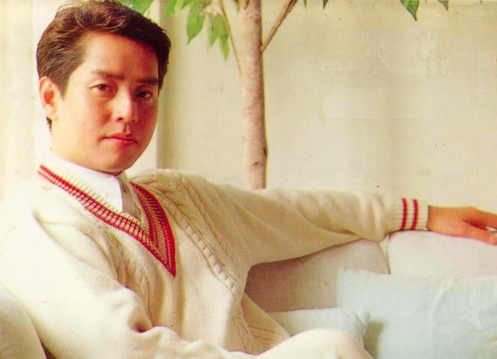 谭咏麟抛弃原配故事,谭咏麟原配现在如何了