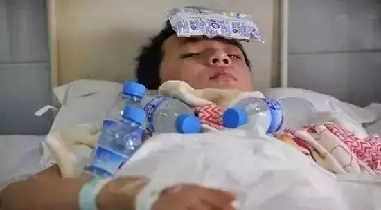 宝宝发烧了怎么给宝宝降温六个月,宝宝发烧如何帮宝宝降温