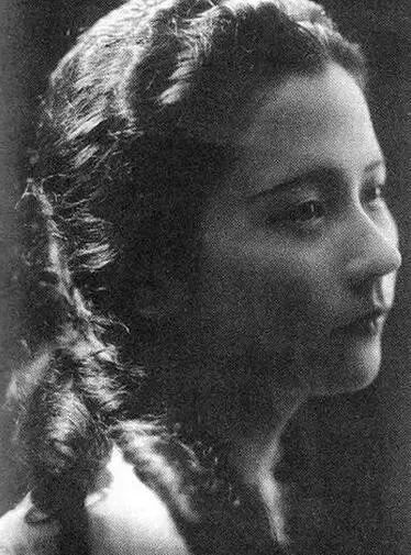 黄家驹最后一任女友现状,黄家驹历任女友现状