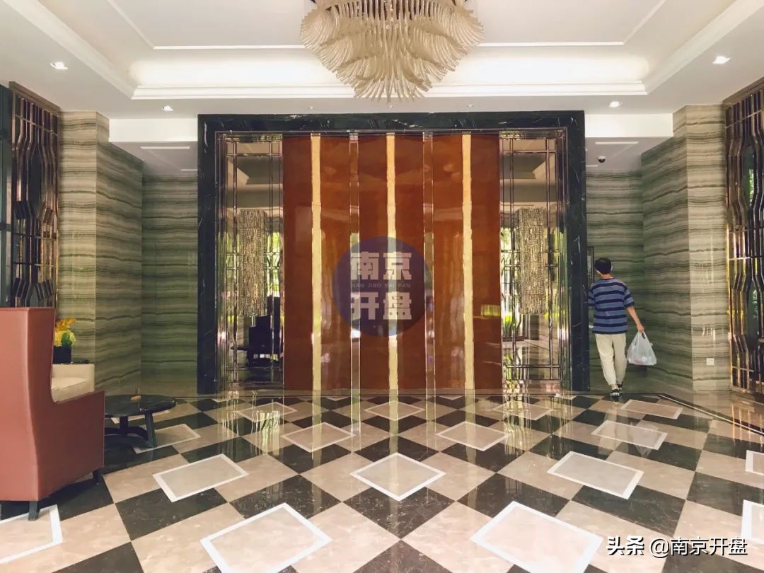 8.3万/㎡成交！今天实探仁恒次新房，实景美炸了