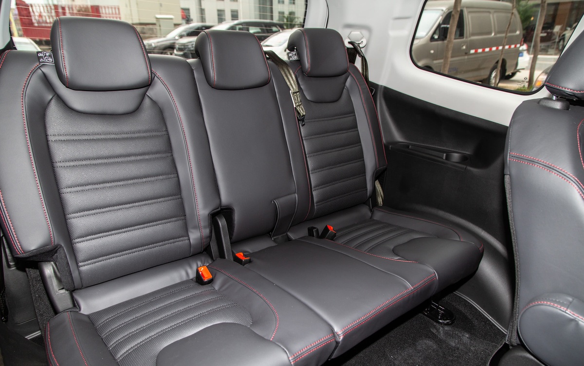 哪一款6-7座SUV最值得购买,5-8万左右7座suv推荐