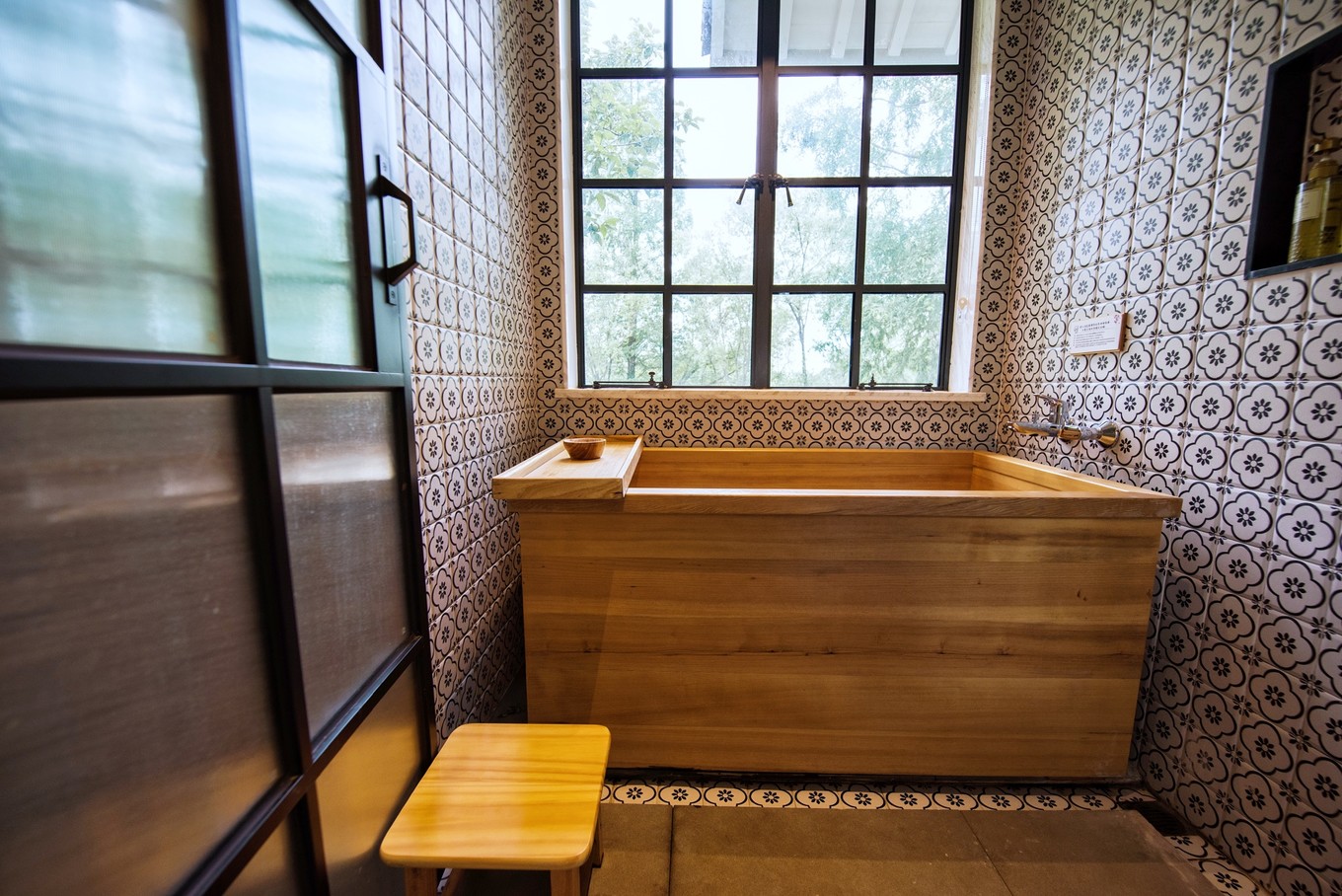 绿色世界花的海洋，在十里芳菲宠爱自己的24小时