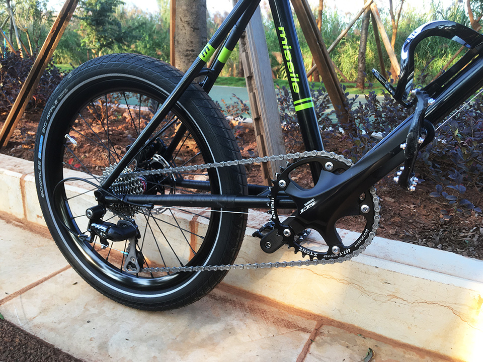 菜腿骑神车,菜腿玩山地车