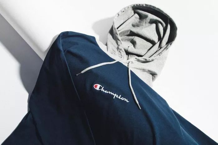 唐嫣赵丽颖同款衣服,赵丽颖唐嫣黑色礼服