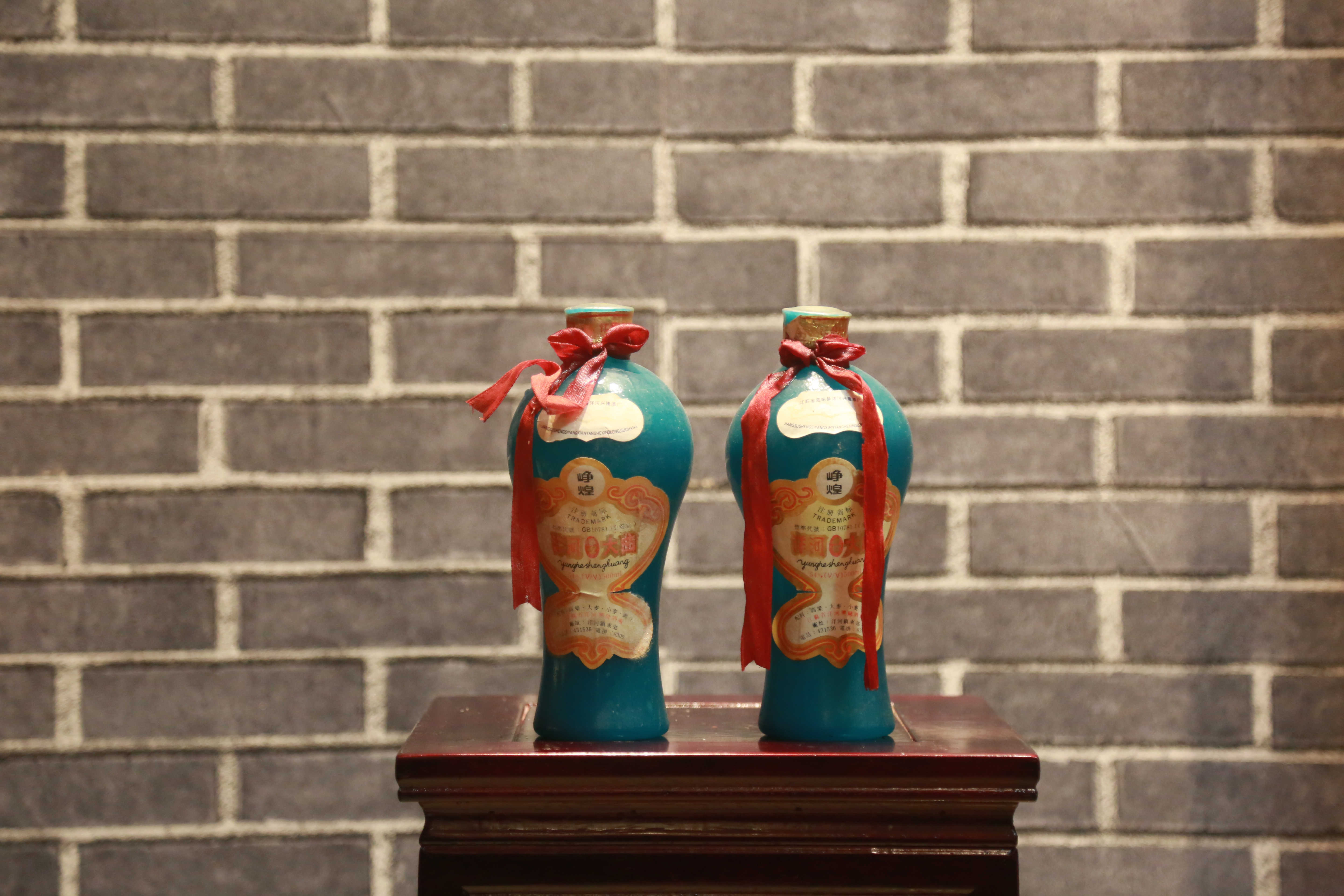 千册案卷诗煮酒,书简笔艳叹城垣——90后和他的佛系酒庄