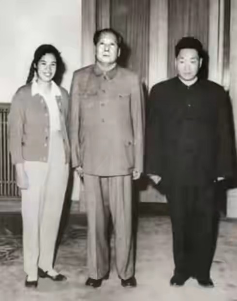 毛主席的唯一孙媳妇刘滨,26岁嫁给*新宇毛**,邵华:你应该去读书
