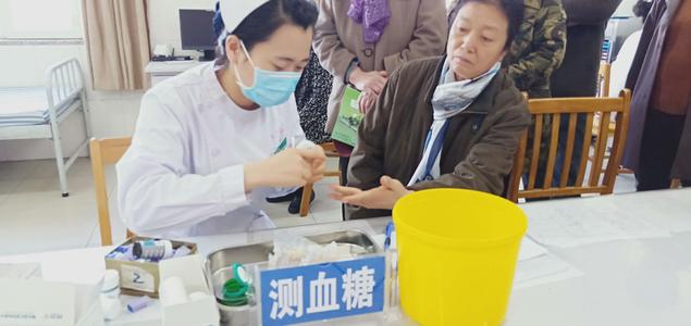 一饿就慌手抖头晕是缺钾吗,一饿就手抖心不慌