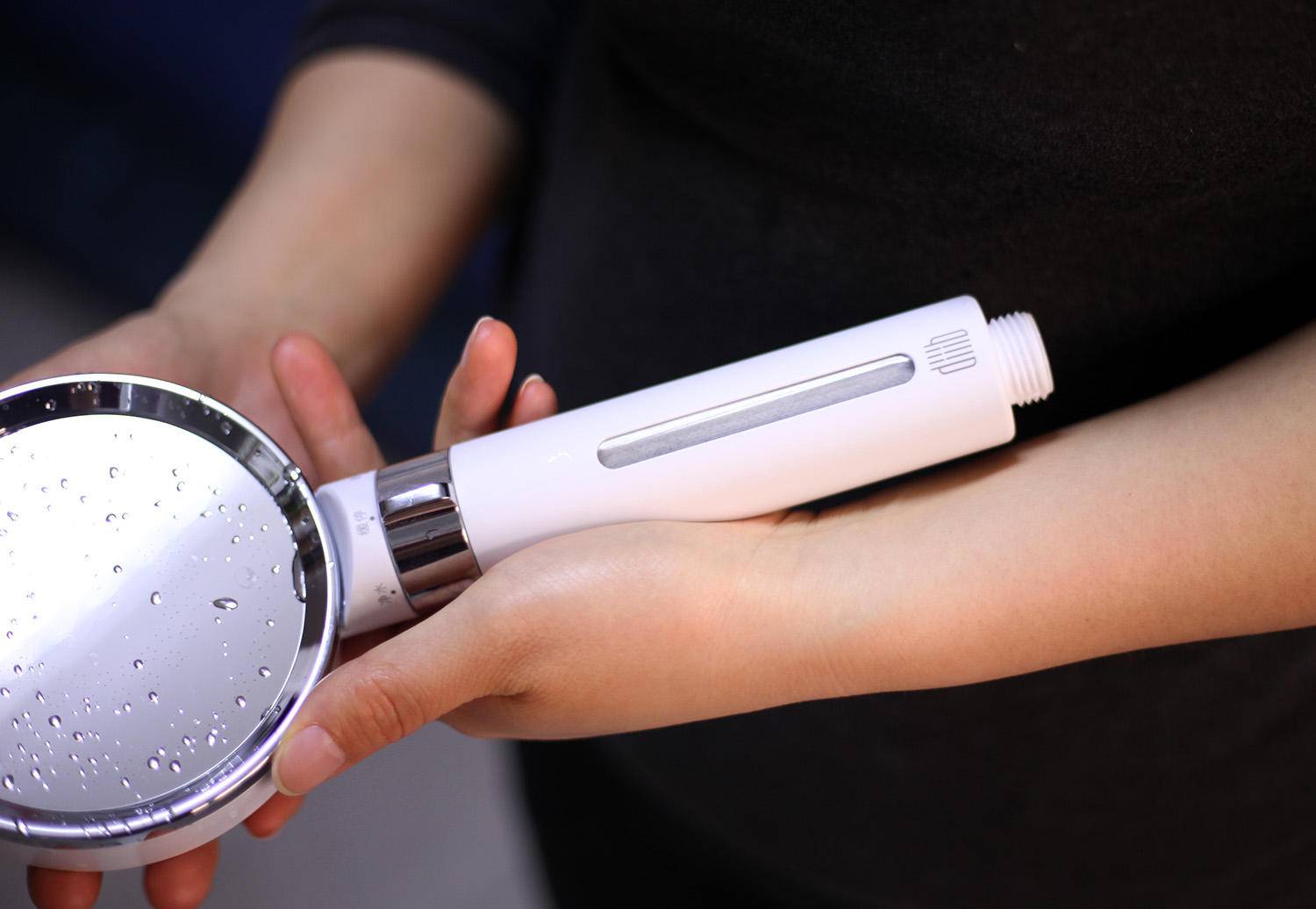 镜子可以淋浴,镜子能告诉你什么