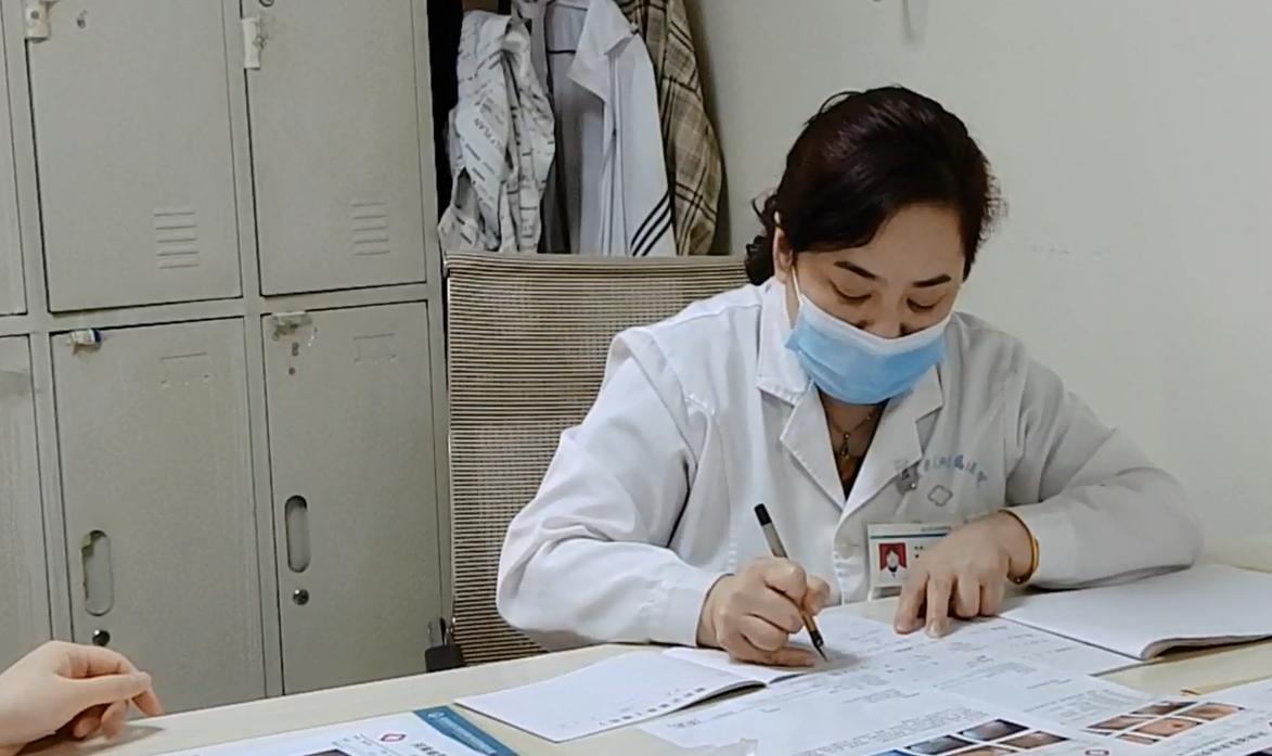 胃胀是怎么回事是怀孕吗,胃胀是怎么回事老是放屁