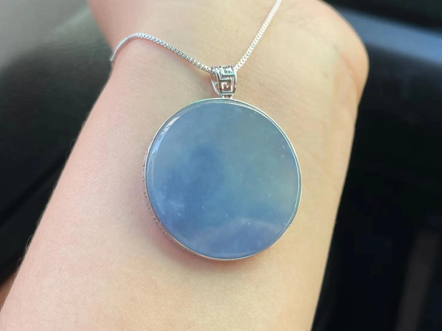 翡翠为什么不给估价,买翡翠回来讲究什么呢