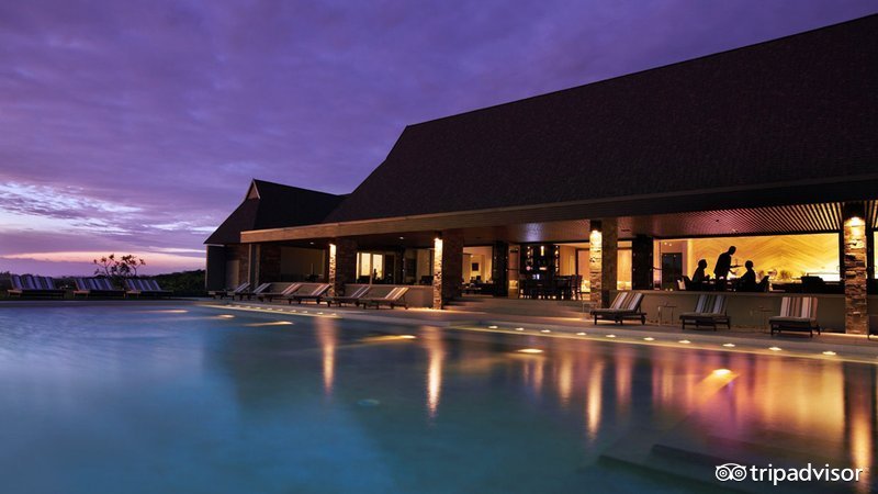 简单生活，在这个蓝天白云晴空万里的浪漫岛国，浪费时间才是正事