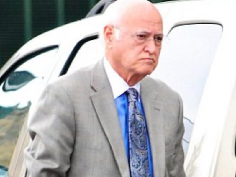 乔布斯为什么不和父亲见面,乔布斯是靠亲生父母成功的吗