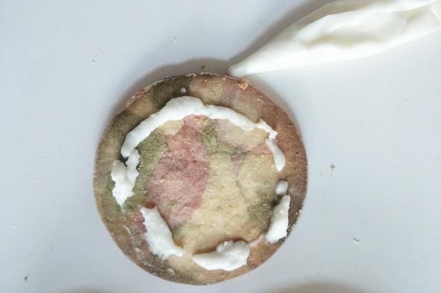 五彩斑斓包装的糖,五颜六色的彩虹糖