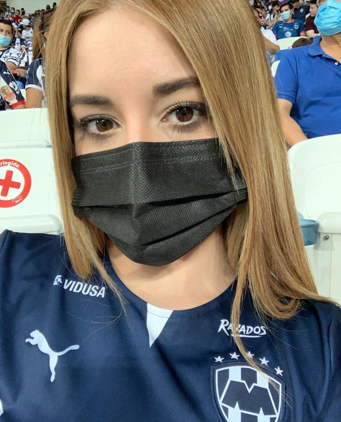 蒙女士说得对！墨西哥豪门死忠女球迷爆红网络，会说话的大眼睛