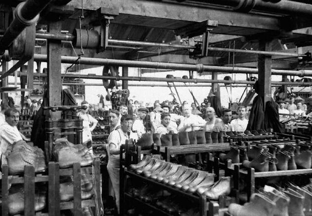 拉拽式马丁靴,增高马丁靴怎么搭才好看