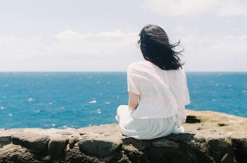 从小缺爱的女孩子应该怎么调整,从小缺爱被忽视的女生该怎么治愈