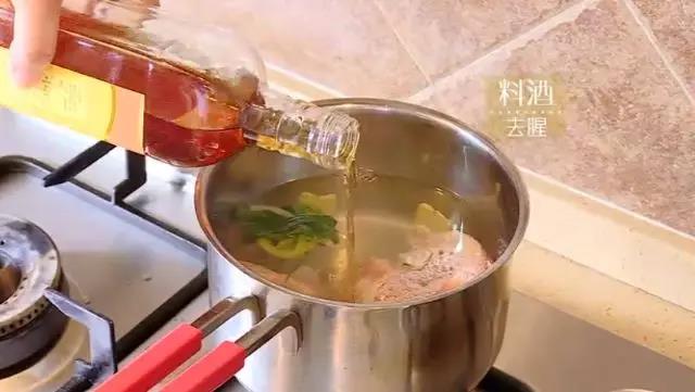 史上最简单美味的快手炒虾,水煮虾简单快手香辣开胃