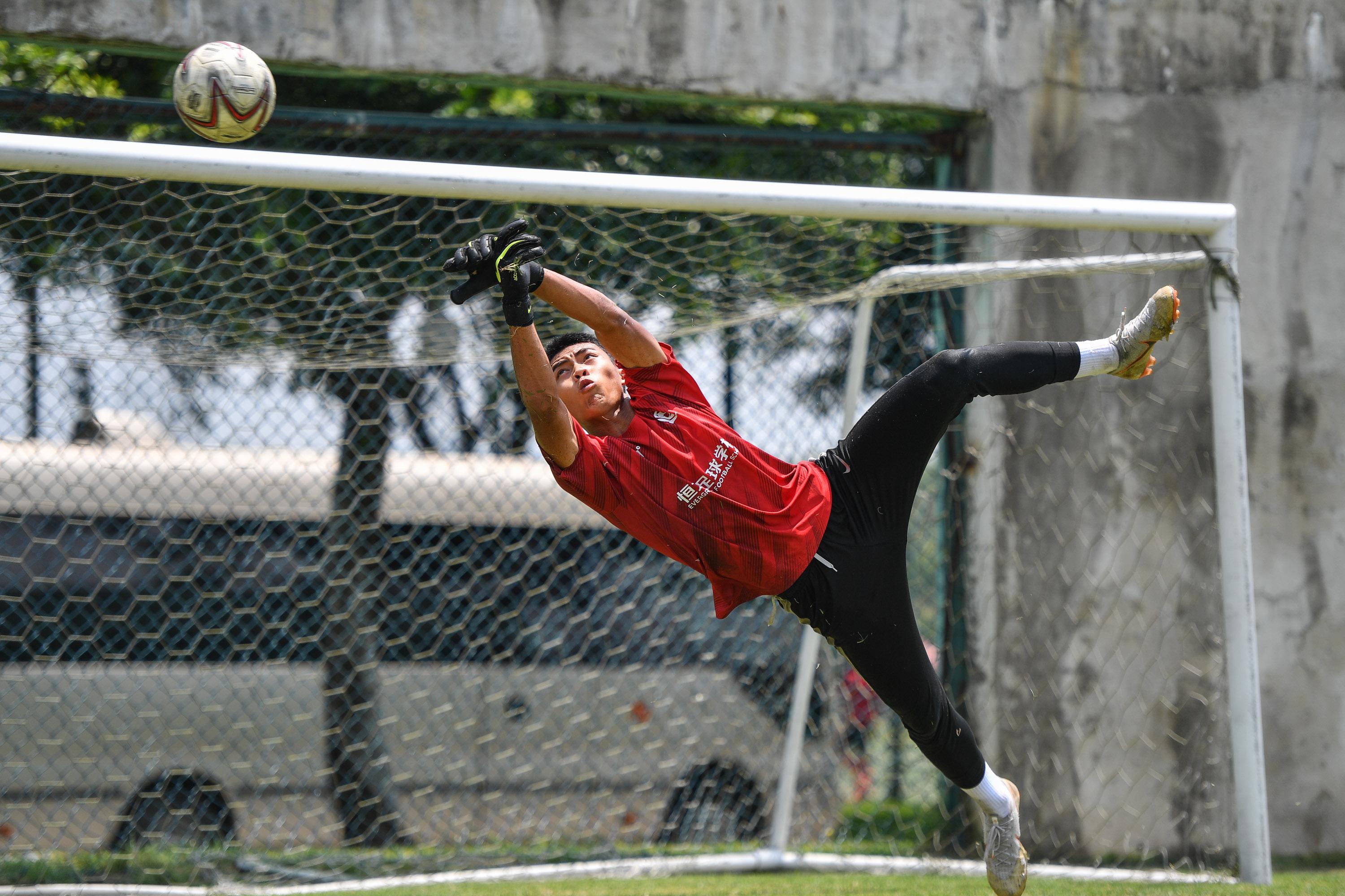 小将尽显锋芒恒大足校,恒大足校培养出的优秀球员