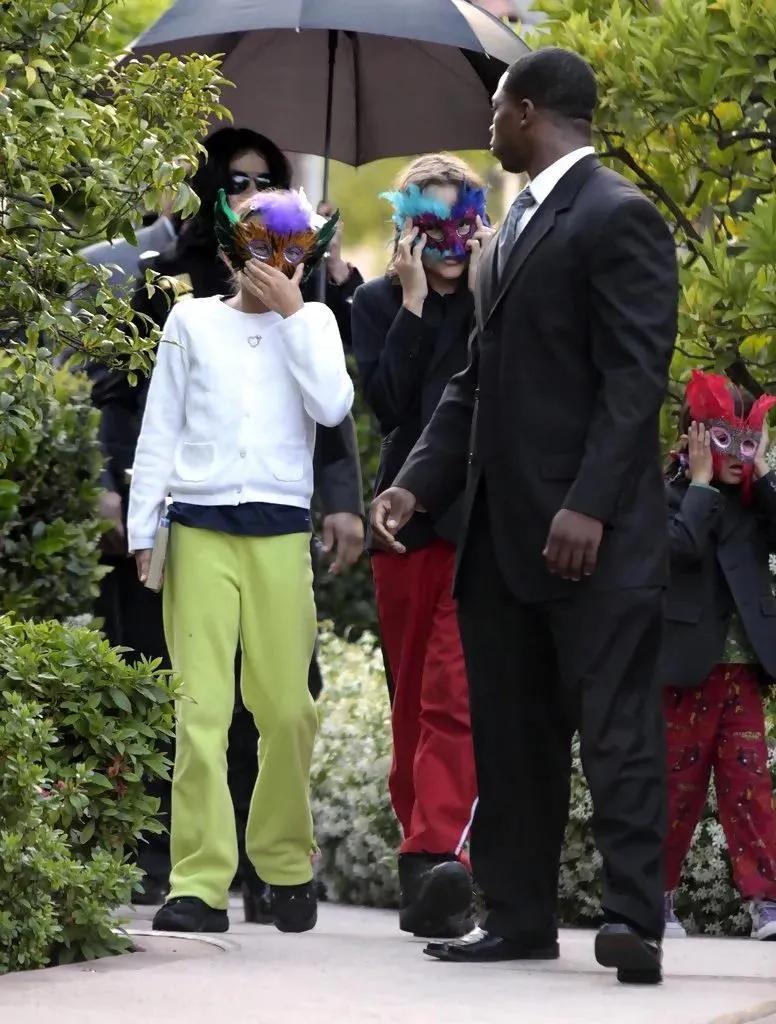 迈克尔杰克逊的儿子和女儿的状况,迈克尔杰克逊女儿们现状