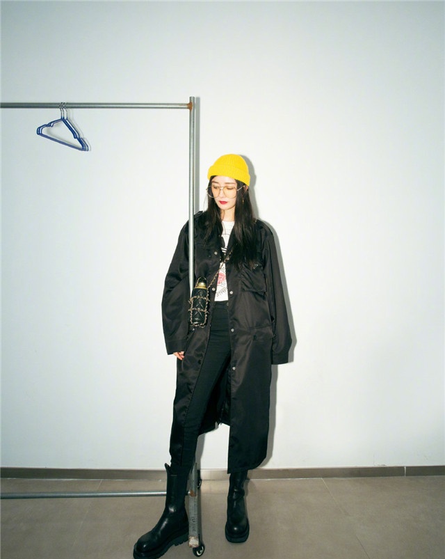 杨幂超爱这款烟筒靴！不仅能拯救腿型不直，还显高又显瘦