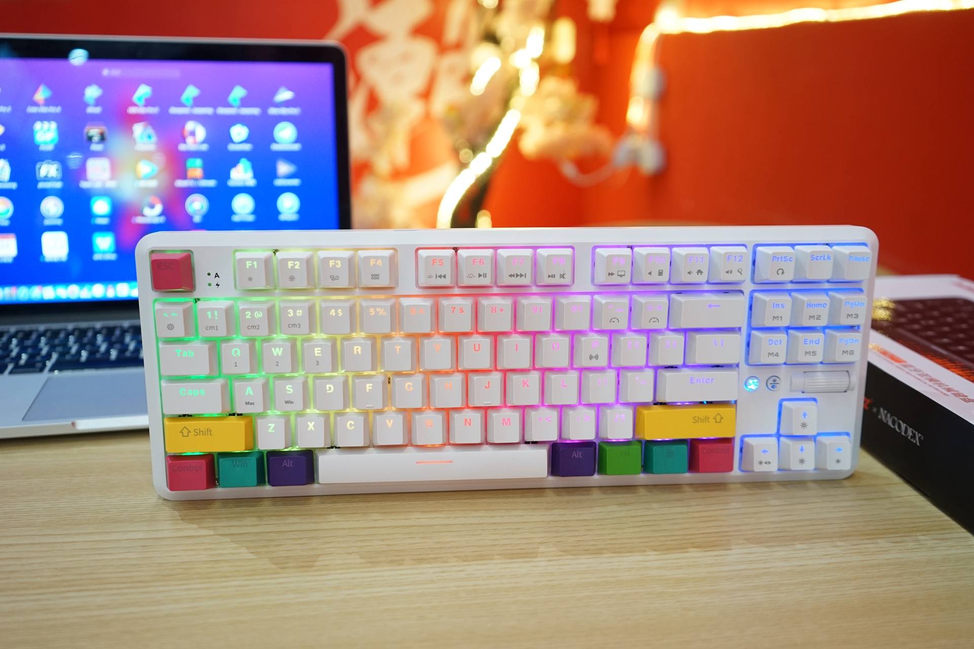 键盘可以这样玩,黑爵ak35i机械键盘怎么热插拔