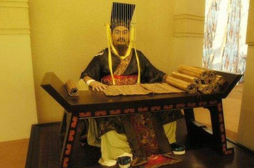 脸上有疤痕公务员体检能通过吗,如果脸上有疤痕能当明星吗