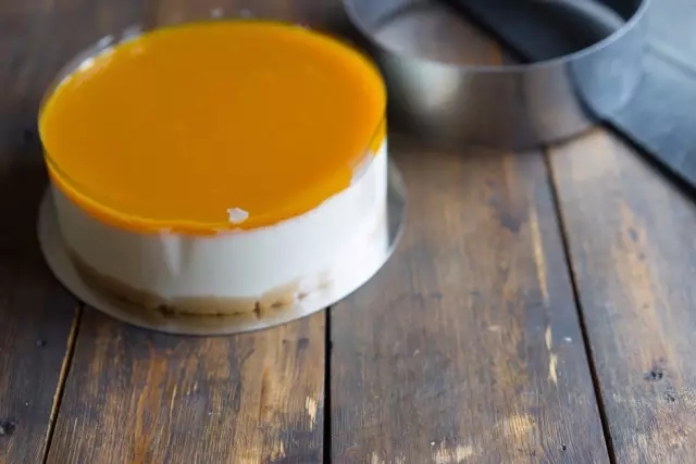 简单8寸芒果慕斯最佳配方,颜值高又超级好吃的芒果慕斯