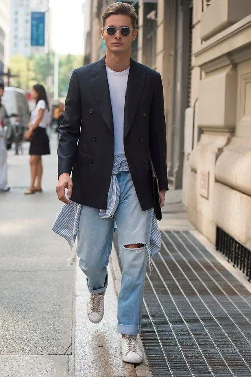 运动鞋牛仔裤和什么上衣搭配男生,牛仔裤运动鞋搭配毛呢大衣