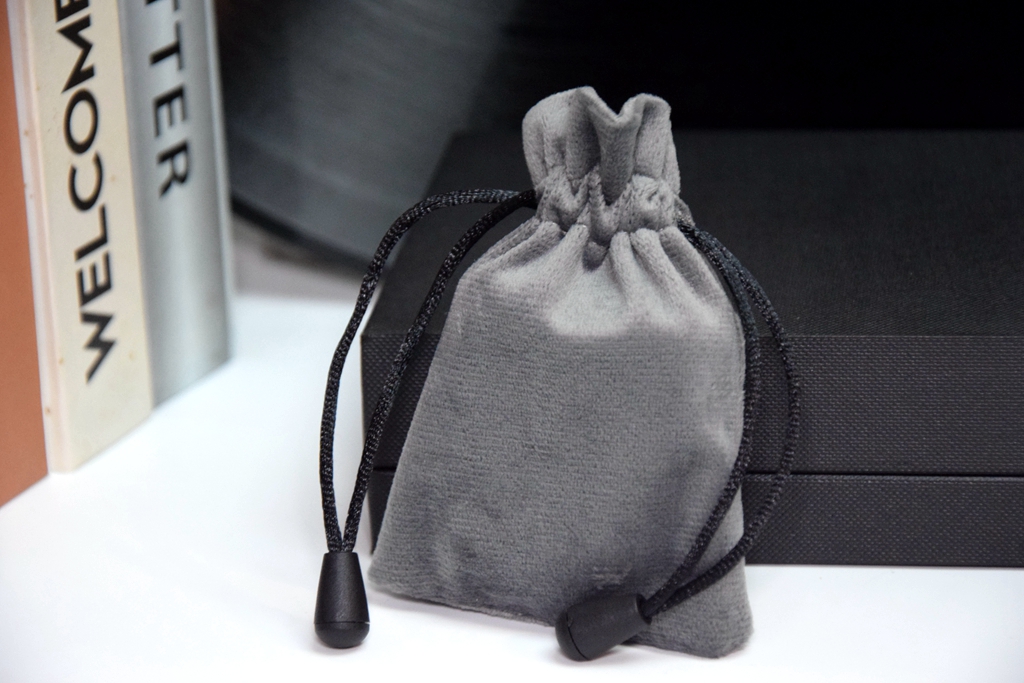 yoose合金款剃须刀真实测评,yoose初号色剃须刀真实测评