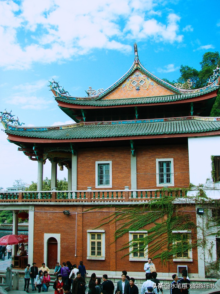 厦门有这样一个地方｜小和尚的邻居是大学生，古朴与摩登并存