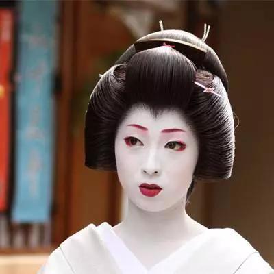 泫雅小野马2019,小野马泫雅街拍