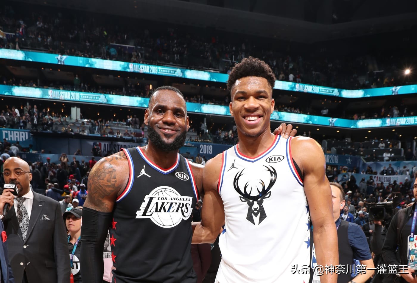 雄鹿队字母哥黑色球衣,雄鹿字母哥球衣