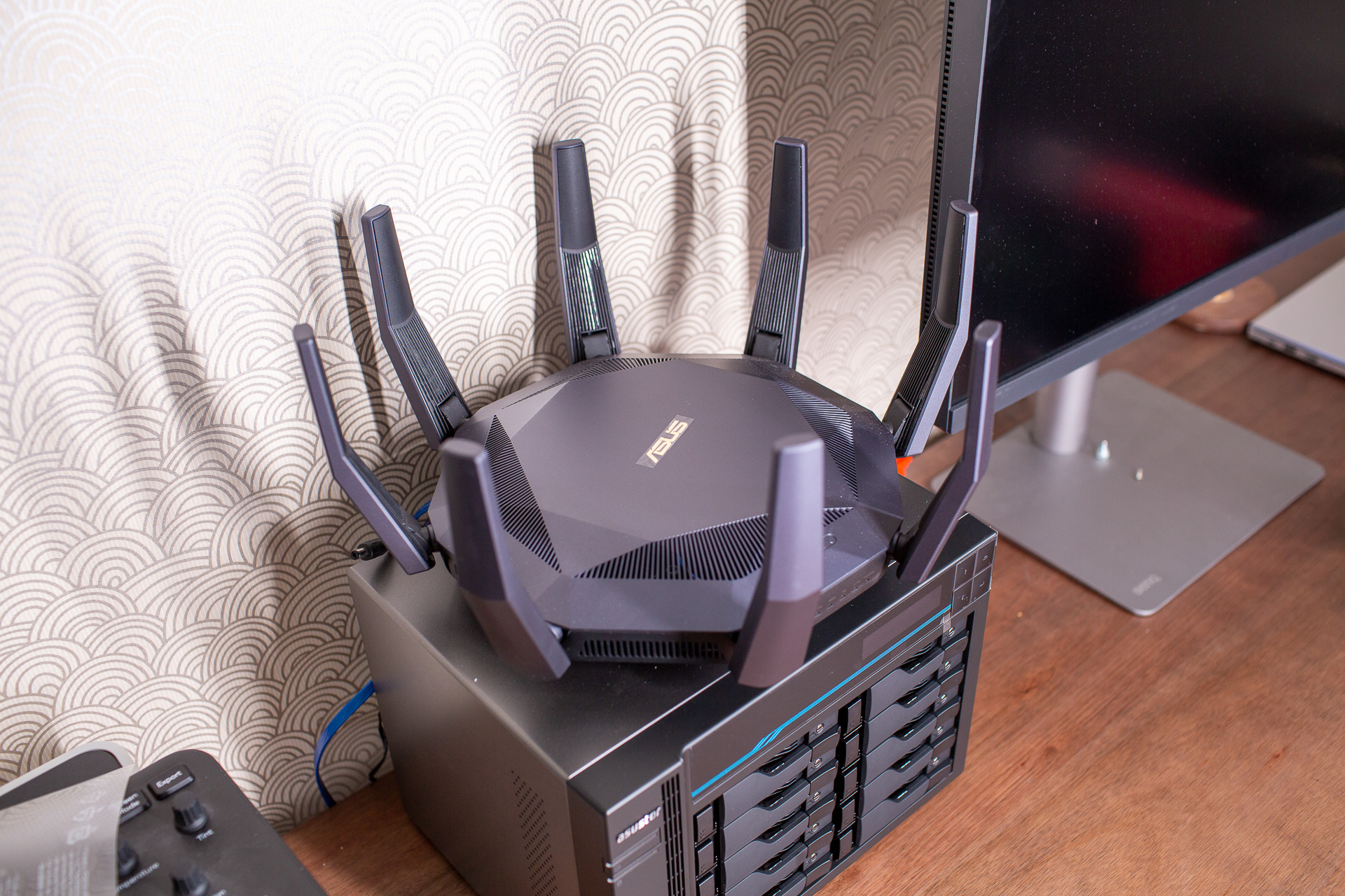 100T私有云达成！创作者之选华芸10GNASAS6510T使用测评