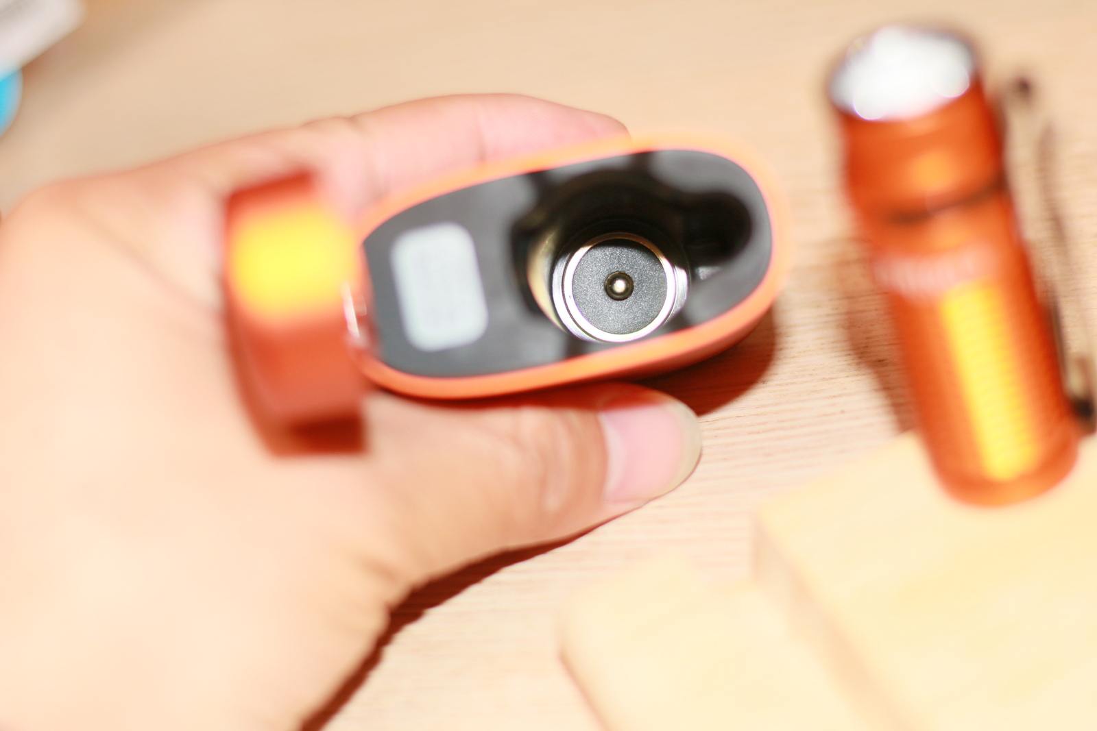 傲雷baton3手电筒特别版,傲雷baton3pro紫色