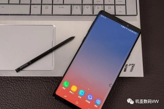 三星手机目前最值得入手的一款,三星手机值得入手的哪一款