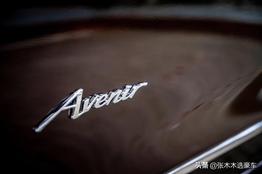 别克商务车gl8领导座位,别克gl8商务车坐八个人