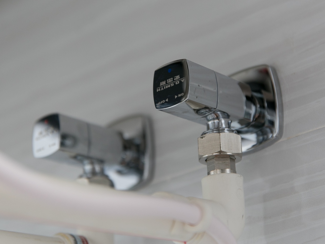 ao史密斯薄型速热电热水器,史密斯50升节能电热水器