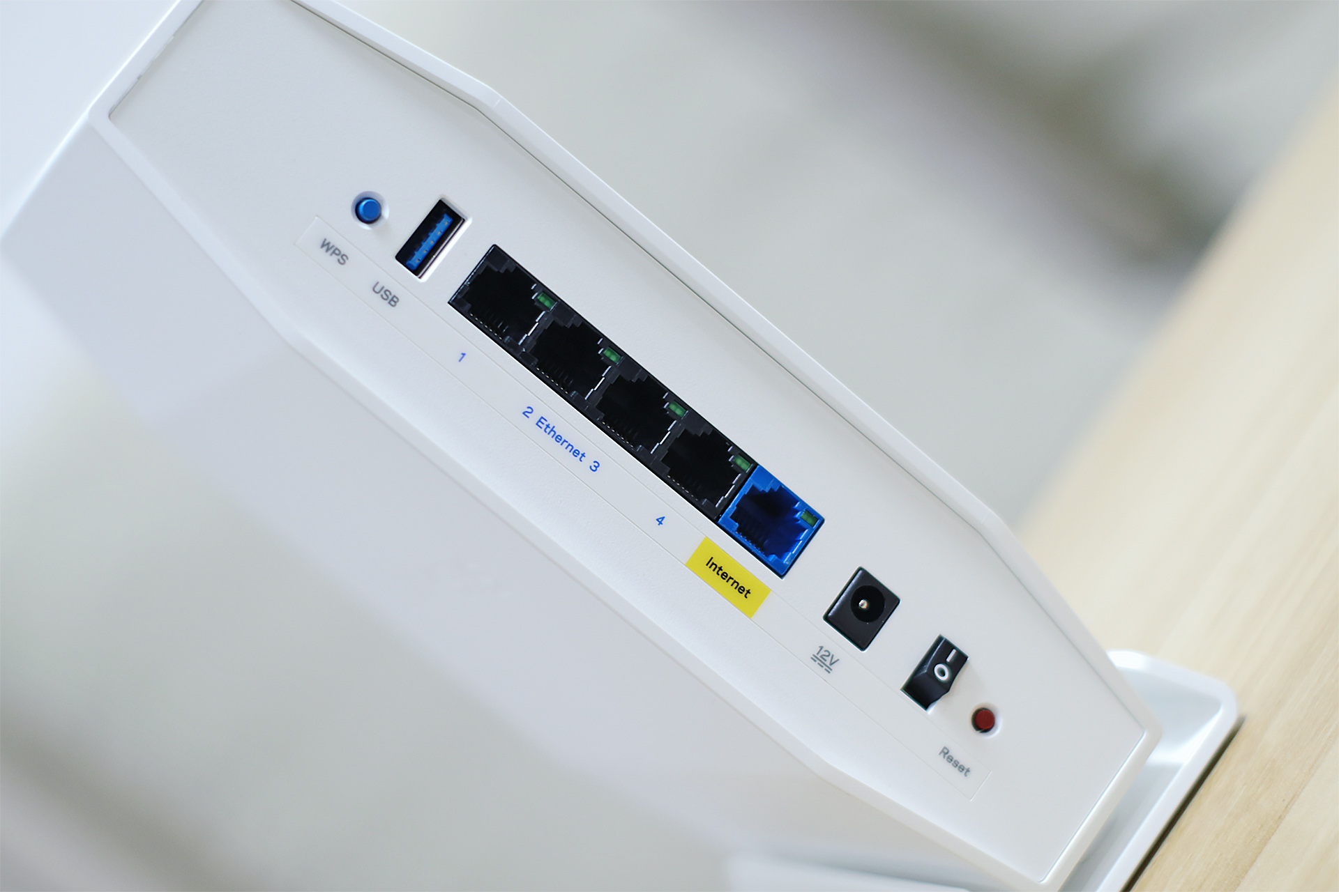 买wifi6路由器还是等wifi7,linksyse9450对比mx4200