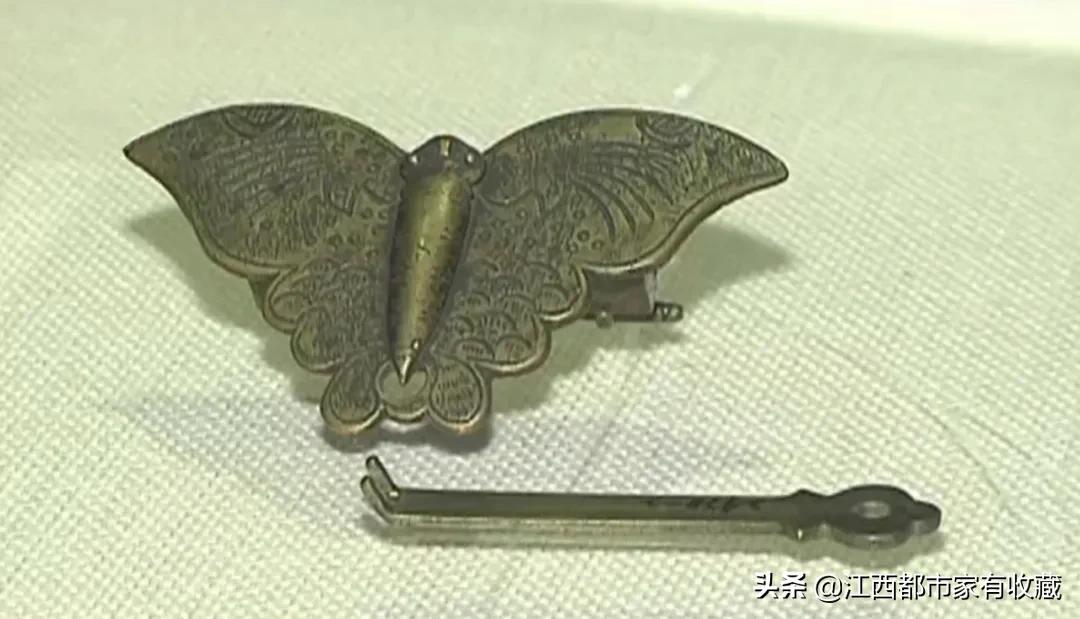 看，惊艳了时光的花旗锁