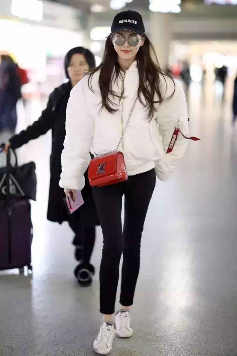 卫衣羽绒服最保暖时髦的冬季搭配,羽绒服卫衣简直时髦